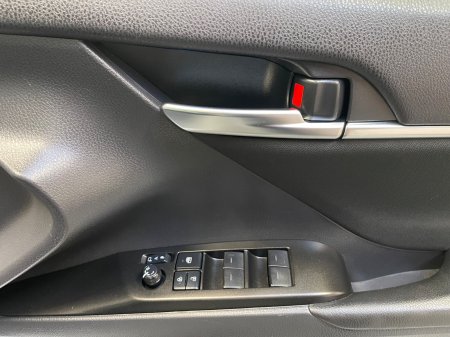 2021 Toyota Camry - photo 17