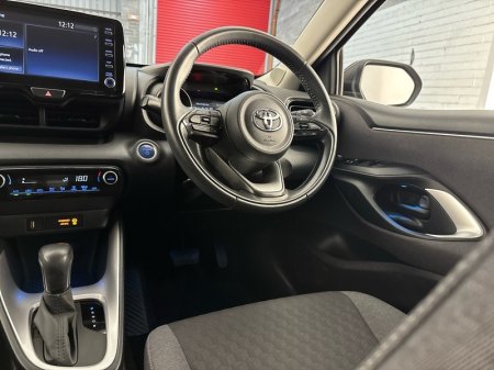 2022 Toyota Yaris - photo 9