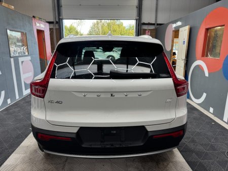 2022 Volvo XC40 - photo 4