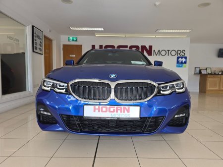 2022 BMW 3-Series - photo 2