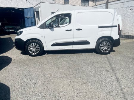 2022 Peugeot Partner - photo 25