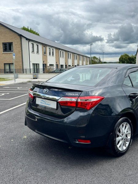 2014 Toyota Corolla - photo 5