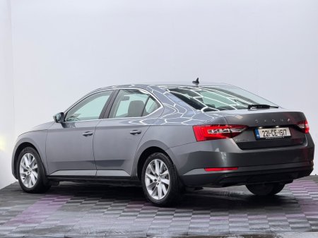 2022 Skoda Superb - photo 4