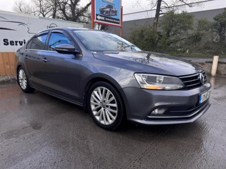 2017 Volkswagen Jetta - photo 4