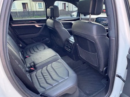 2023 Volkswagen Touareg - photo 18