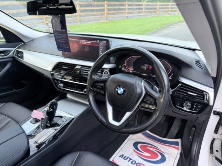 2021 BMW 5-Series - photo 11
