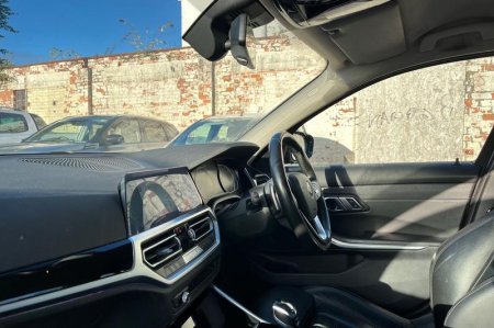 2021 BMW 3-Series - photo 18