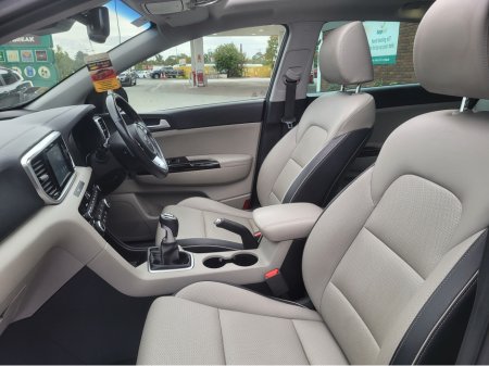 2020 Kia Sportage - photo 11