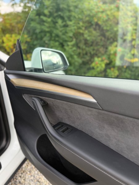 2023 Tesla Model Y - photo 29