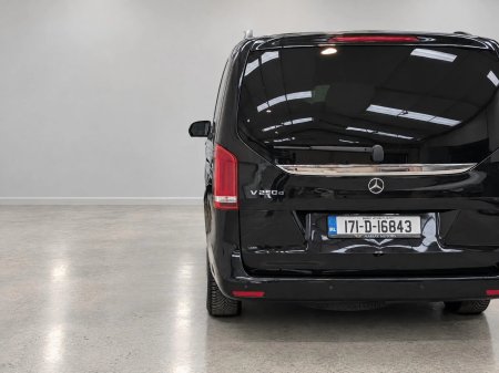 2017 Mercedes-Benz V-Class - photo 11