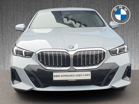 2026 BMW 5-Series - photo 16