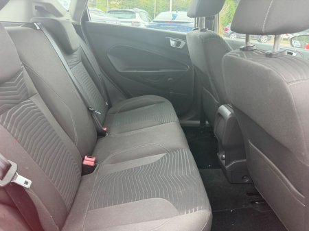 2015 Ford Fiesta - photo 10