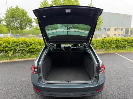 2019 Skoda Superb - photo 9