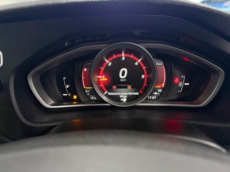 2018 Volvo V40 - photo 16