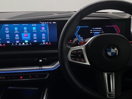 2025 BMW XM - photo 17