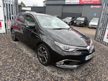 2017 Toyota Auris Hybrid Aura
