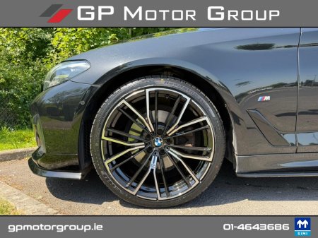 2021 BMW 5-Series - photo 15