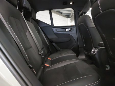 2022 Volvo XC40 - photo 7