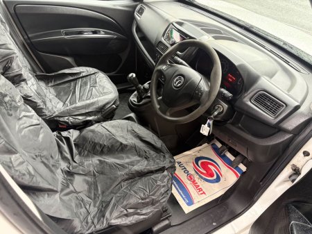 2015 Vauxhall Combo - photo 3