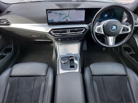 2024 BMW 3-Series - photo 4