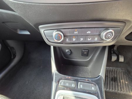 2022 Opel Crossland - photo 16