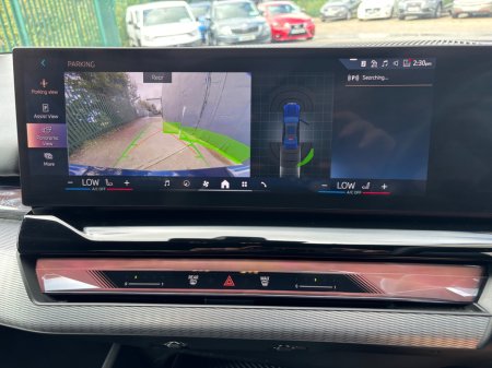 2025 BMW 5-Series - photo 13