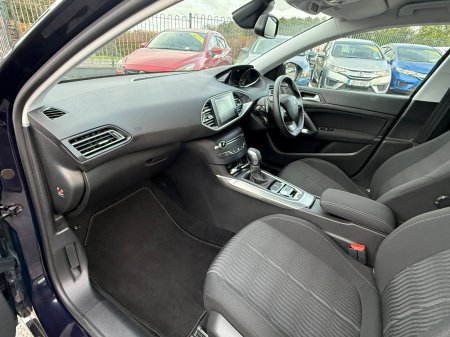 2015 Peugeot 308 - photo 17