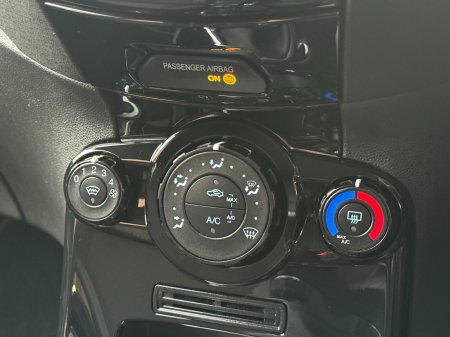 2017 Ford Fiesta - photo 15
