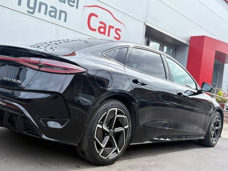 2025 BYD SEAL - photo 9