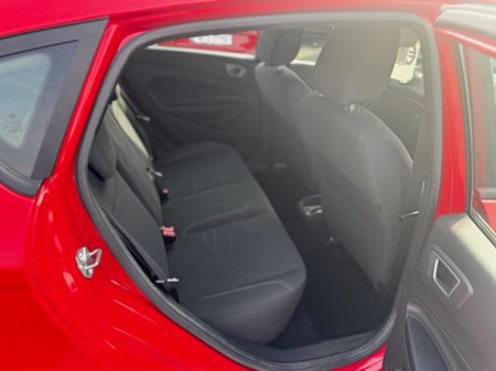 2016 Ford Fiesta - photo 13