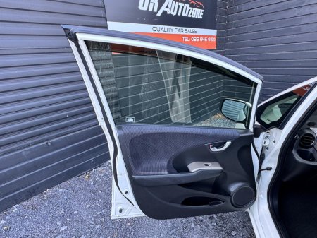 2012 Honda Fit - photo 19