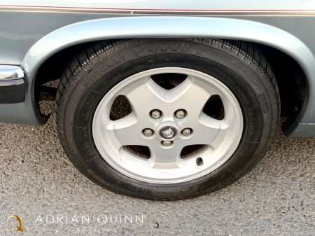 1993 Jaguar XJ - photo 8