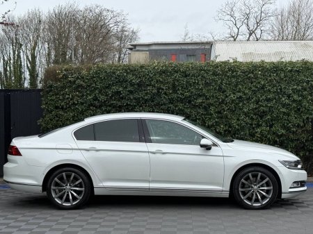 2020 Volkswagen Passat - photo 2