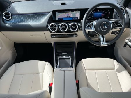 2026 Mercedes-Benz GLA - photo 2
