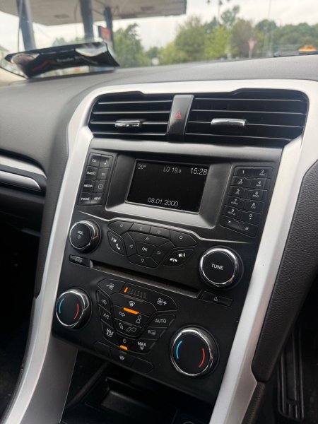 2016 Ford Mondeo - photo 7