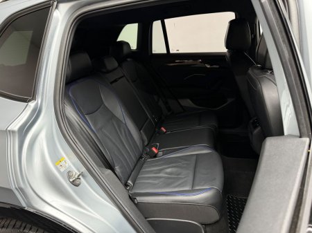 2025 Volkswagen Tiguan - photo 12