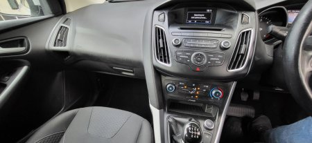 2015 Ford Focus - photo 16