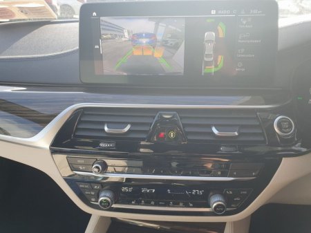 2022 BMW 5-Series - photo 19
