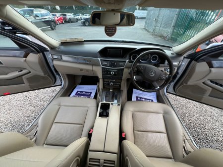2010 Mercedes-Benz E-Class - photo 14