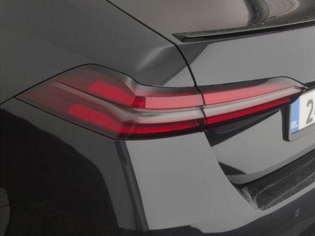 2024 BMW 5-Series - photo 20