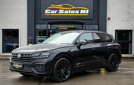 2023 Volkswagen Touareg - photo 2