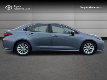 2023 Toyota Corolla - photo 3