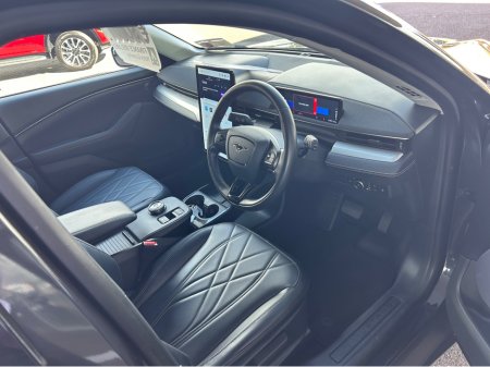 2023 Ford Mustang - photo 3