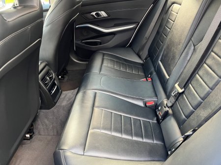 2021 BMW 3-Series - photo 27