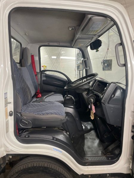 2023 Isuzu NPR - photo 5