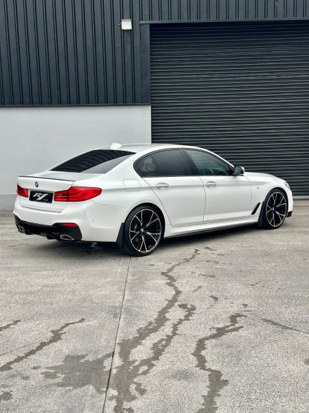 2017 BMW 5-Series - photo 11