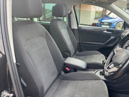 2021 Volkswagen Tiguan - photo 9