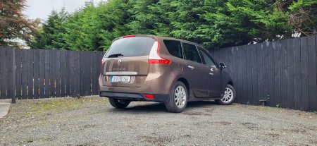2010 Renault Grand Scenic - photo 5