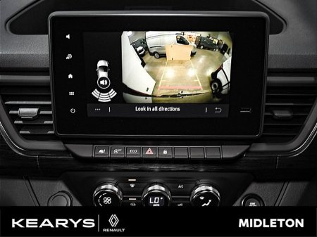 2026 Renault Trafic - photo 9