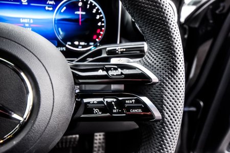 2025 Mercedes-Benz GLC - photo 22